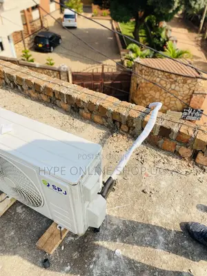 Air Conditioner Gas Refills and Repair Services