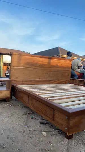 Platform Mugavu Bed