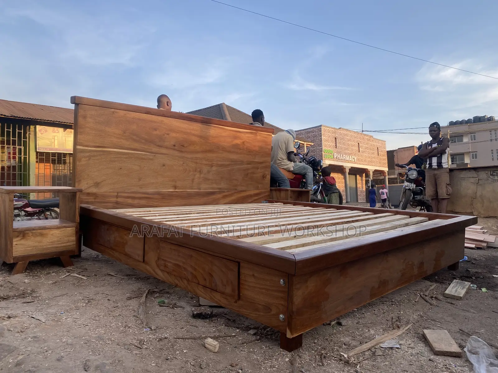 Platform Mugavu Bed