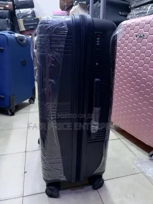 Plastic Suitcases Rubber in Medium Size