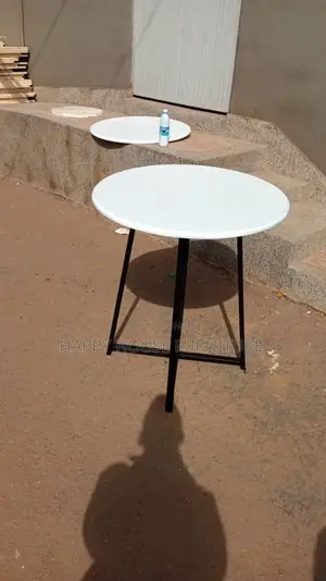 Round Table