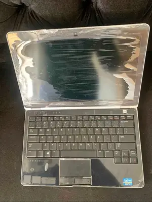 Laptop Dell Latitude E6220 6GB Intel Core I7 HDD+SSD 320GB
