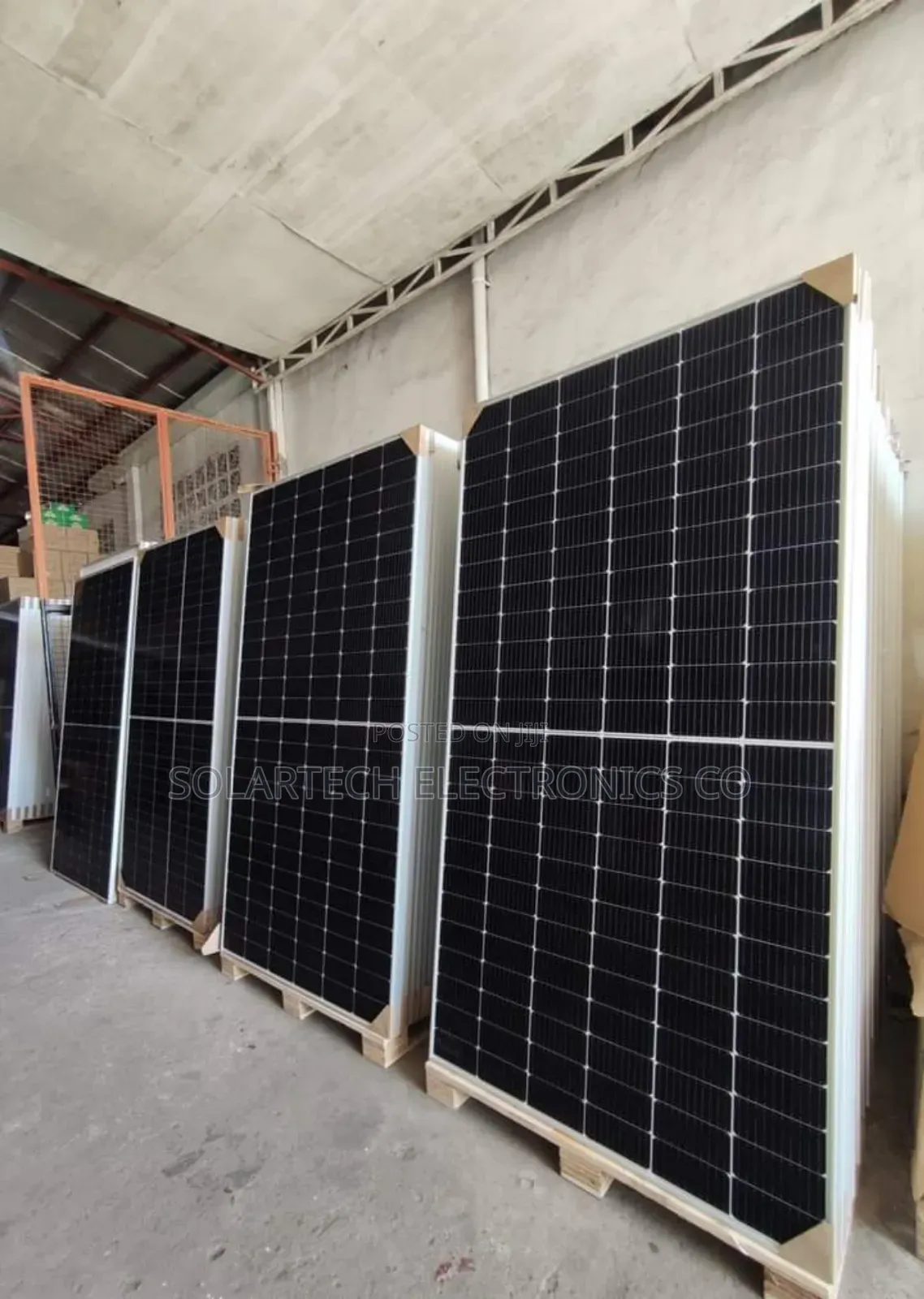 550W Mono Crystalline Solar Panels CWT