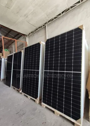 550W Mono Crystalline Solar Panels CWT