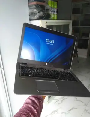 Laptop HP Elite Dragonfly G2 4GB Intel Core I5 HDD+SSD 500GB