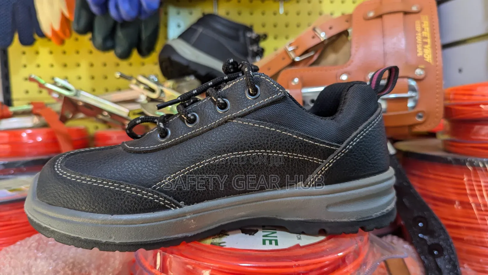 Ladies Safety Shoes(Portable)