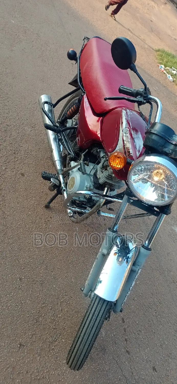 Bajaj Boxer 2021 Red