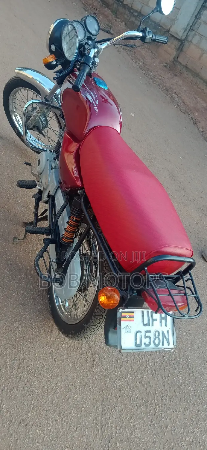 Bajaj Boxer 2021 Red
