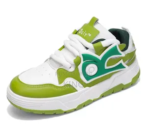 Classic Trending Sneakers Actual