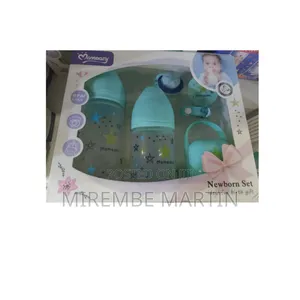 Momeasy Newborn Baby Feeding Set.