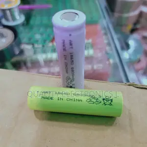 Rechargeable Batteries 3.7v