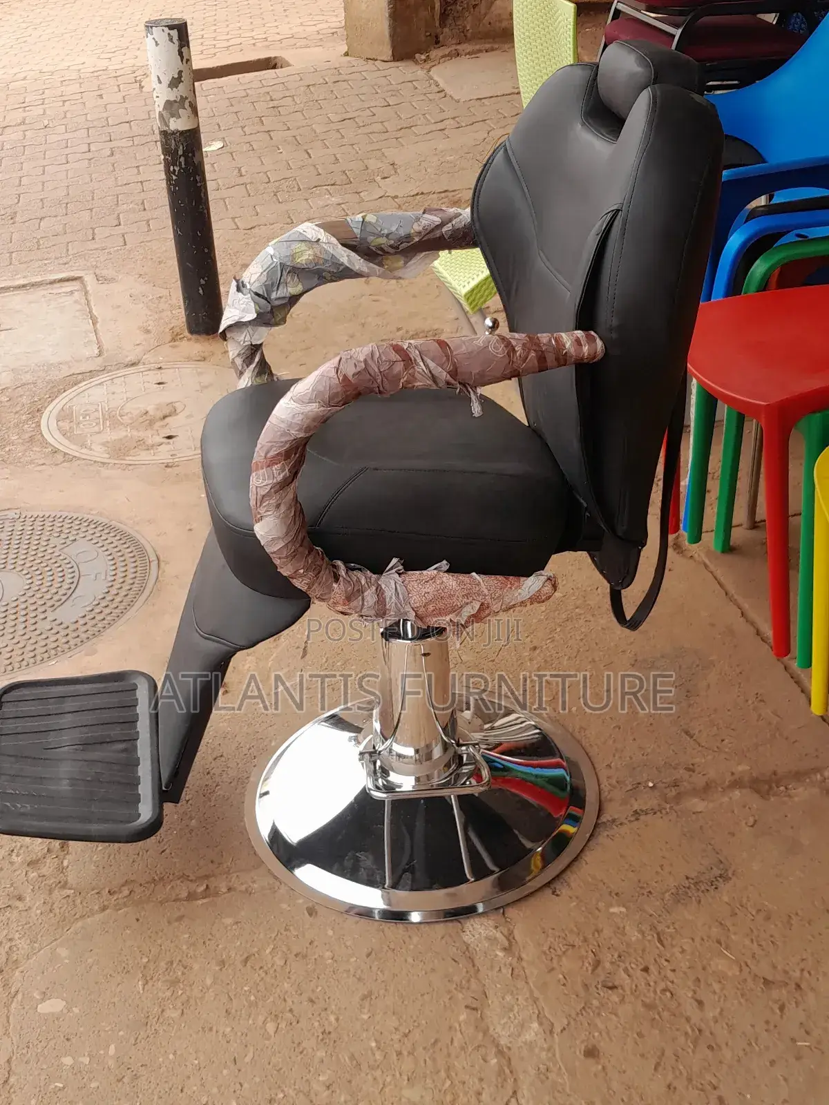 Classic Number One Barber Chair