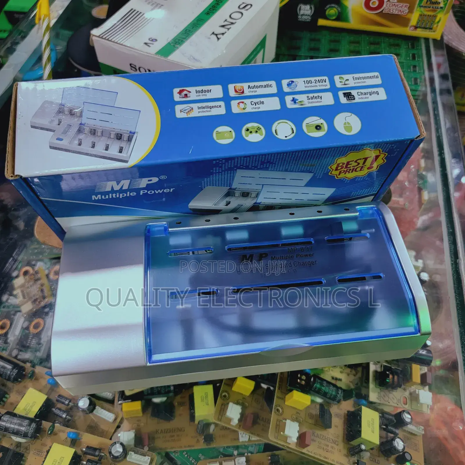 Mp Universal Battery Charger for AA,AAA,C,D and 9v