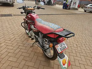 TVS HLX 125 2022 Red