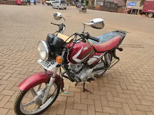 TVS HLX 125 2022 Red