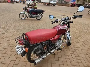 Bajaj Boxer 2022 Red
