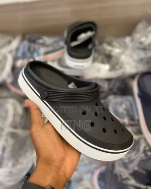 Well- Lift Casual Crocs