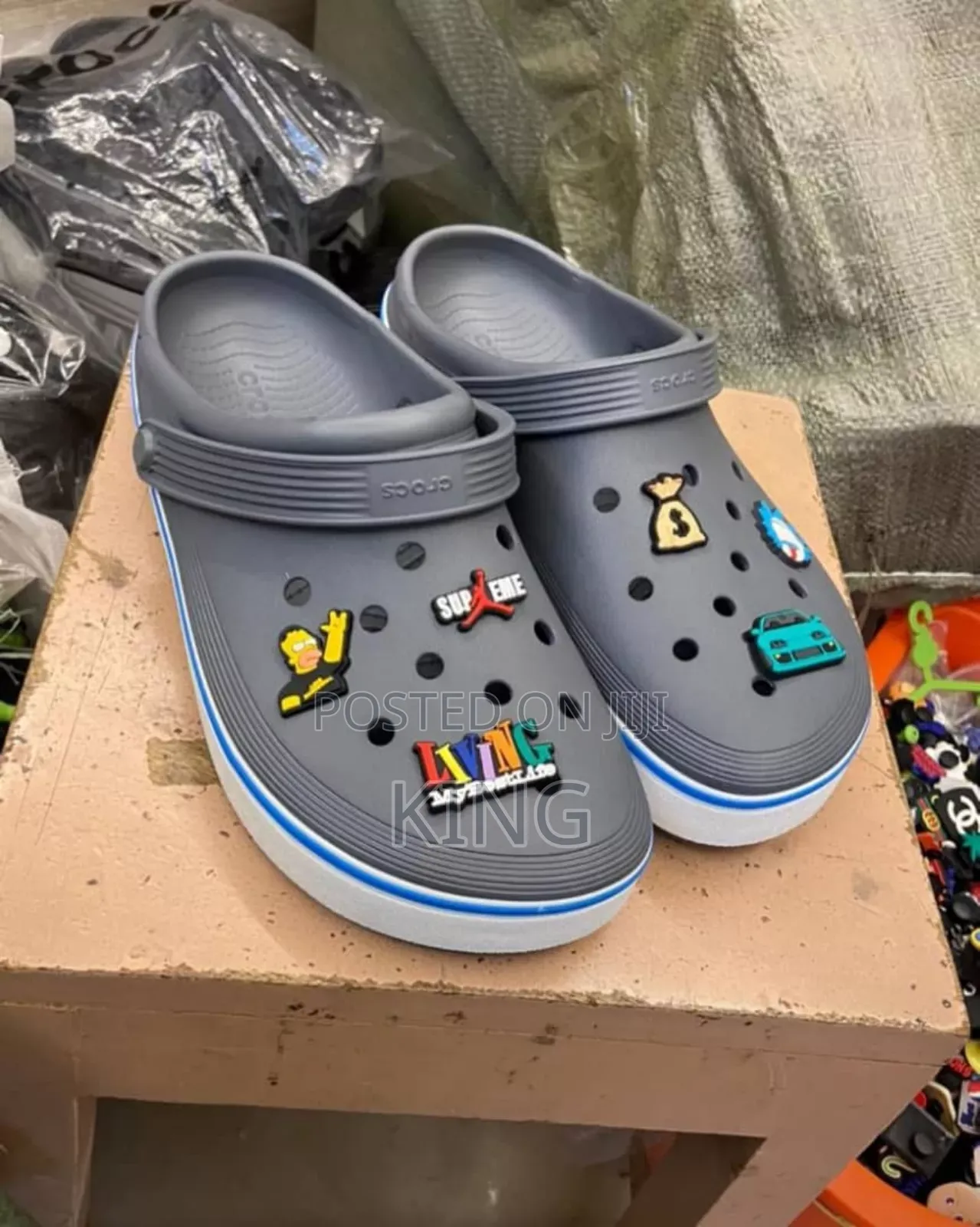 Amiable Casual Crocs