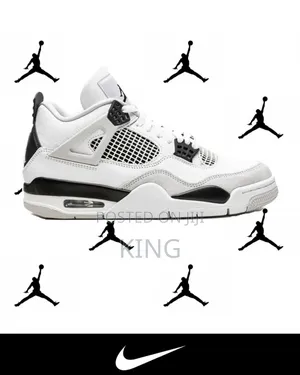 Air Jordan 4 Retro "Military Black"