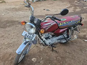 Bajaj Boxer 2023 Red
