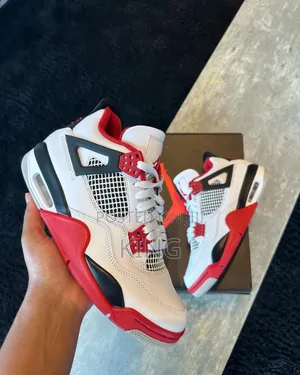 Jordan 4 Fire Red Sneakers