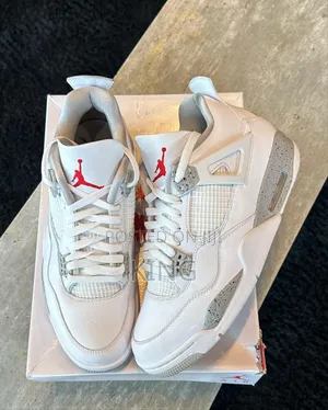 Jordan 4 White Oreo Retro Sneakers