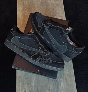 Jordan 1 Low Travis Scott" Black Phantom