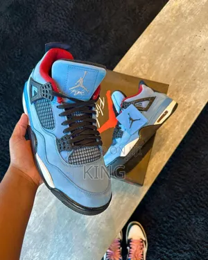 Jordan 4 "Travis Scott" Sneakers