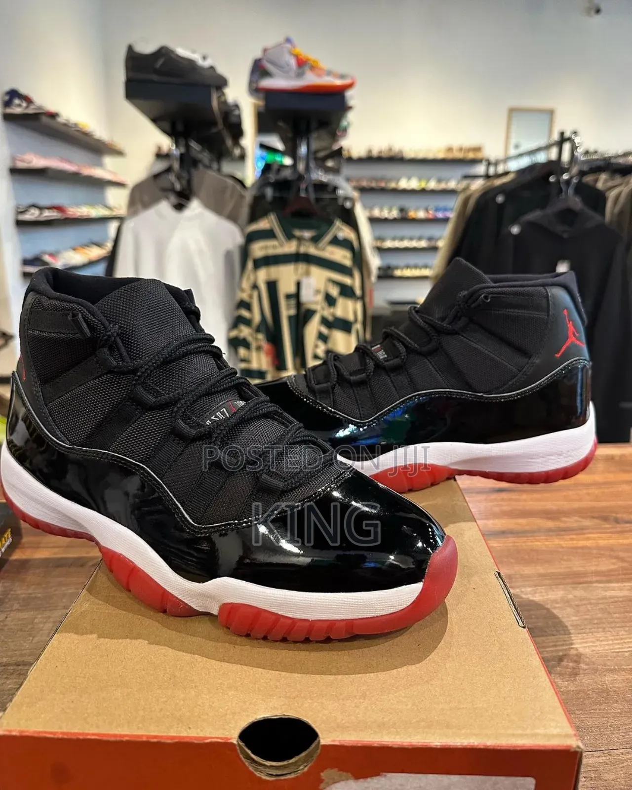Air Jordan 11 Playsoff Black