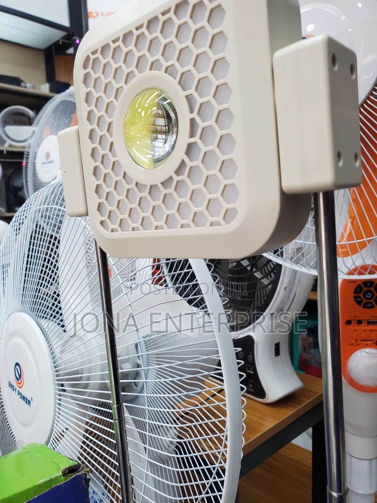 Multifunctional Work Light