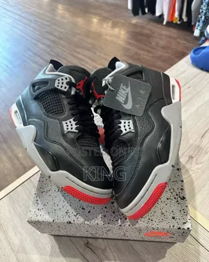 Vogue Air Jordan 4 Retro "Bred Reimagined"