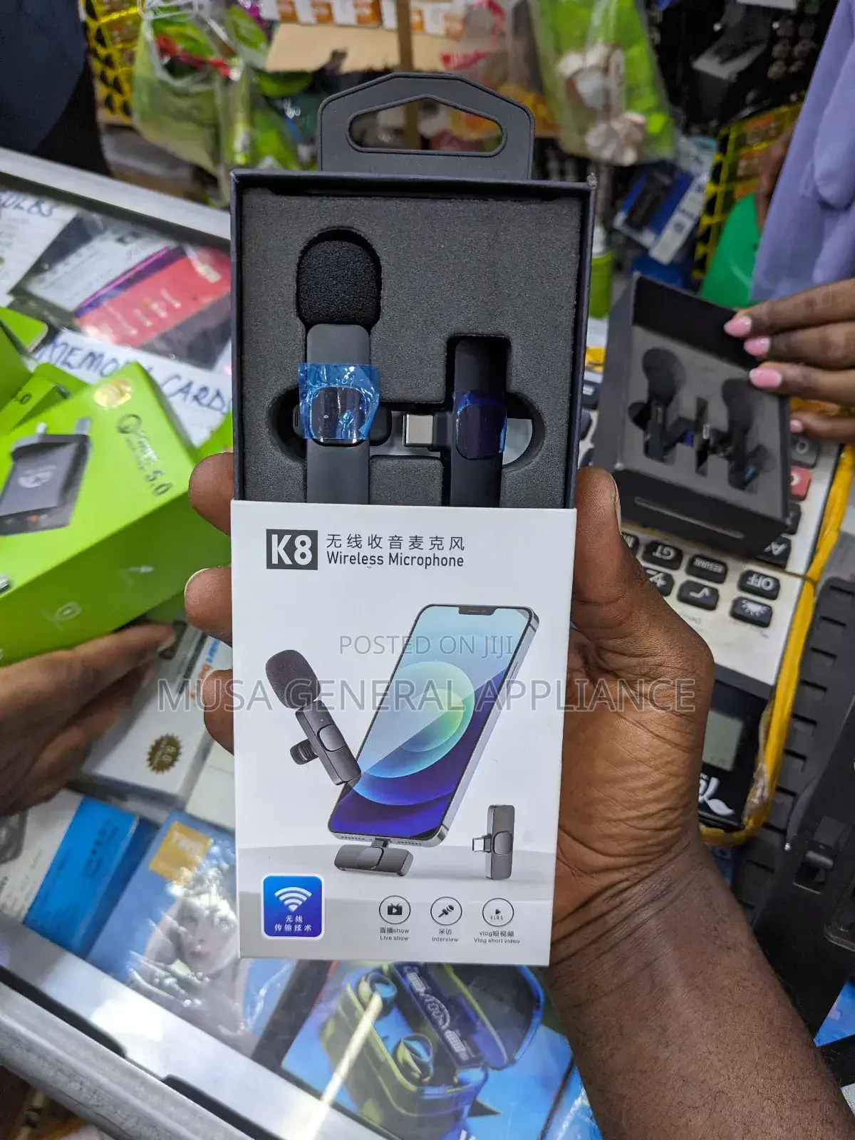  Wireless Microphone