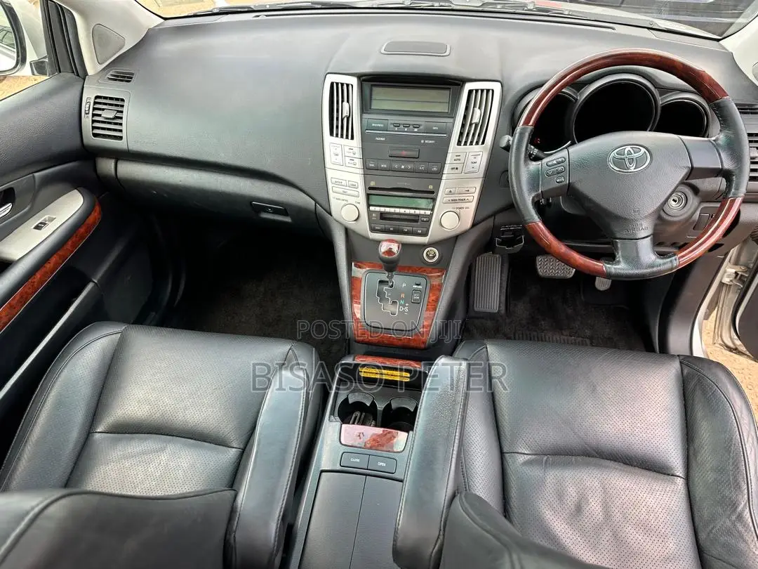 Toyota Harrier 2.4 2011 Silver