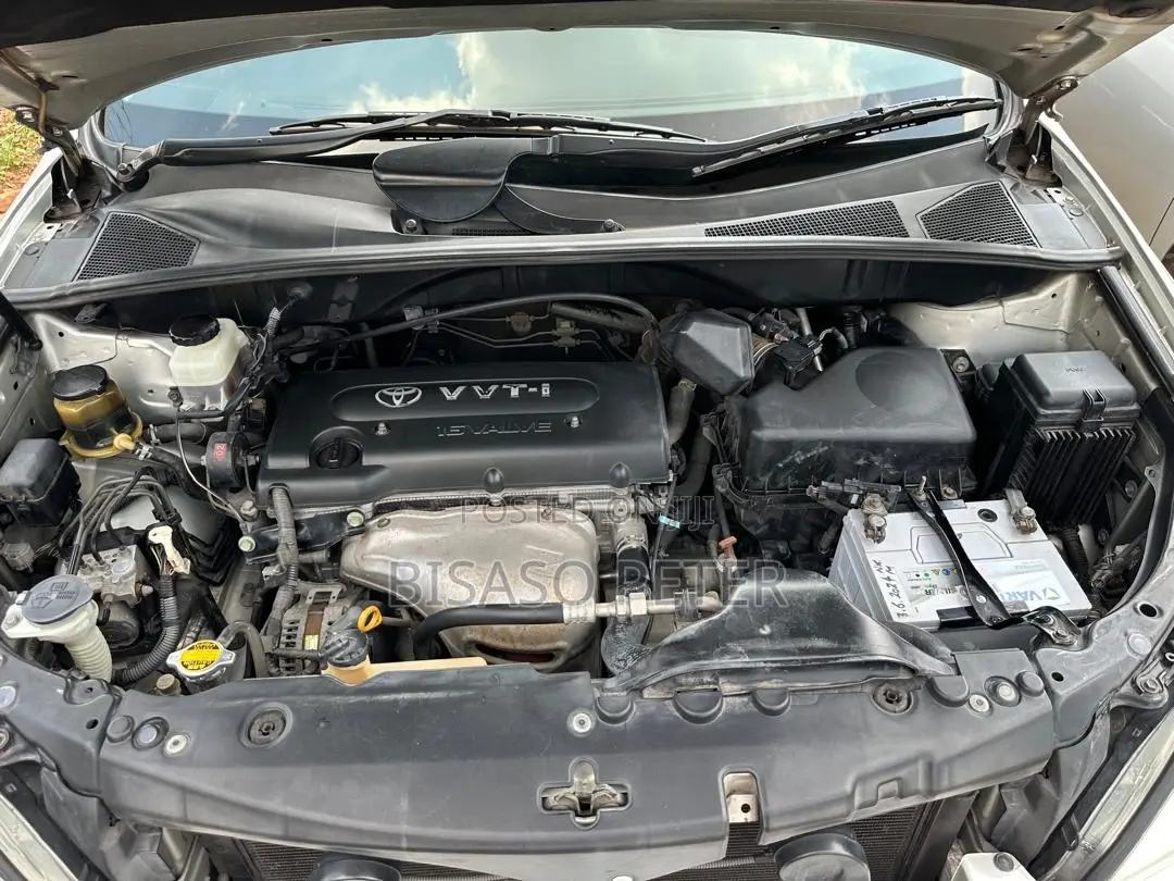 Toyota Harrier 2.4 2011 Silver