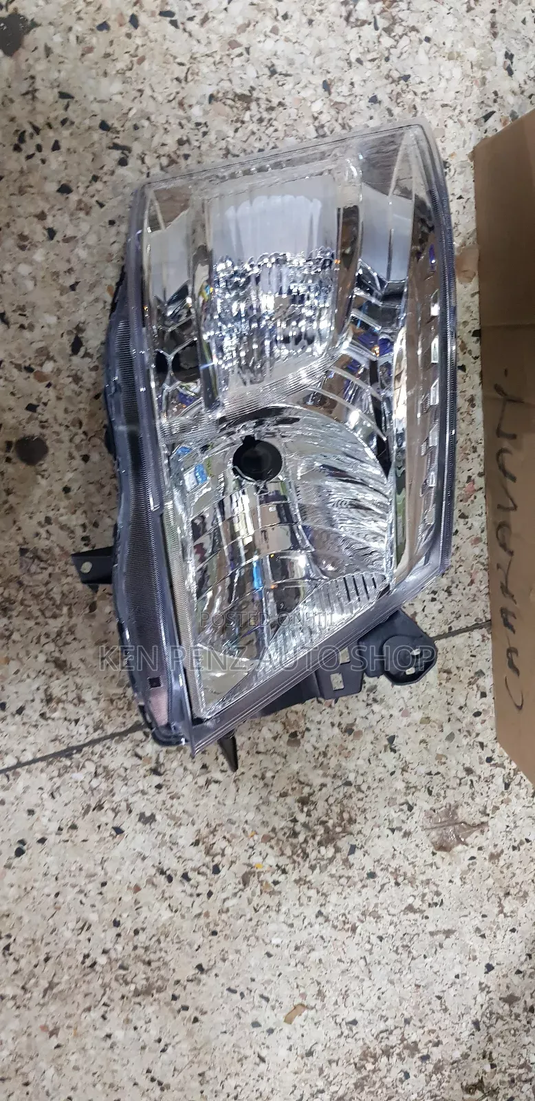 Headlamps for Nissan Urvan 2014