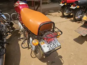 Bajaj Boxer 2023 Red