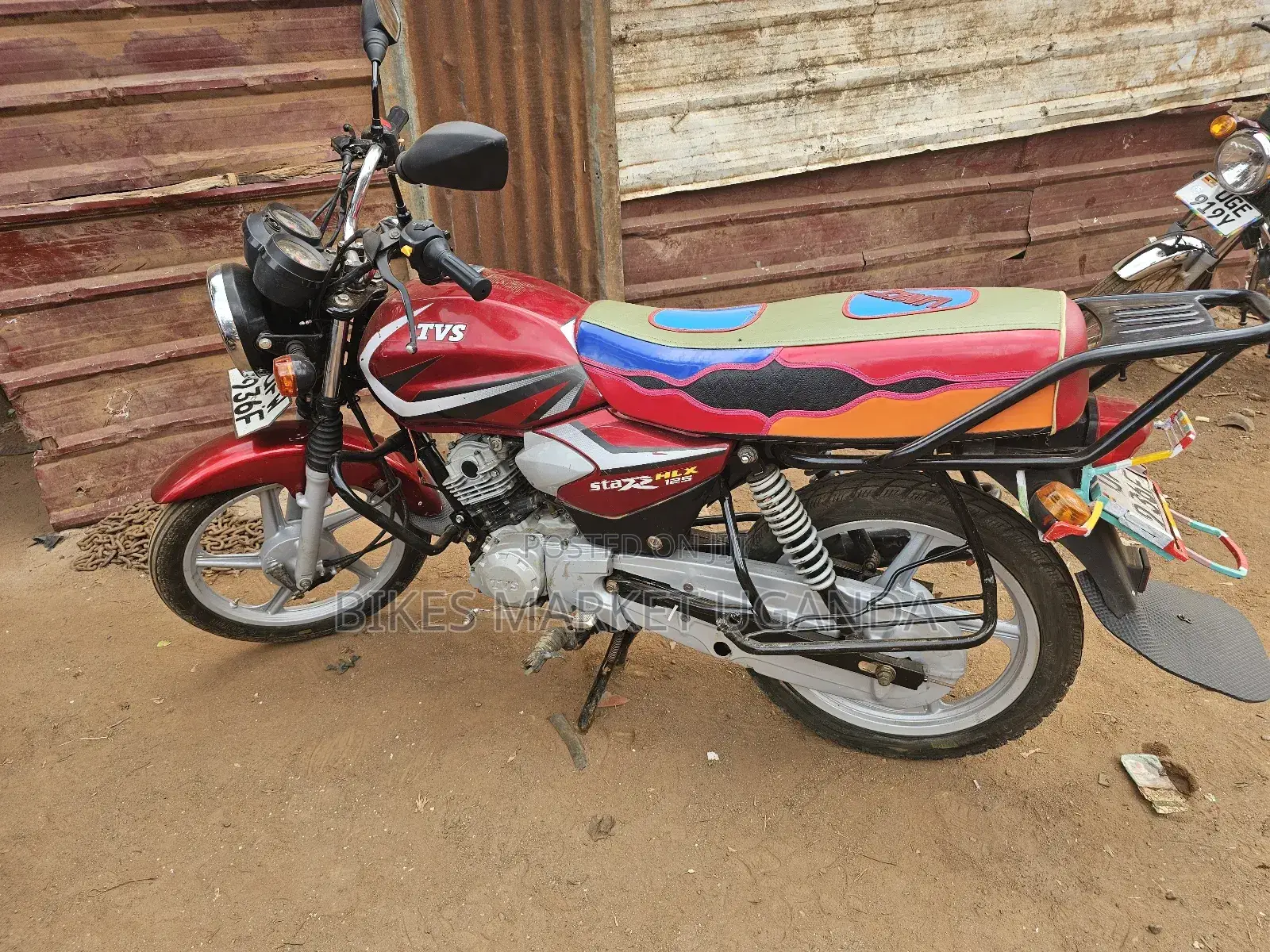 TVS HLX 125 2024 Red