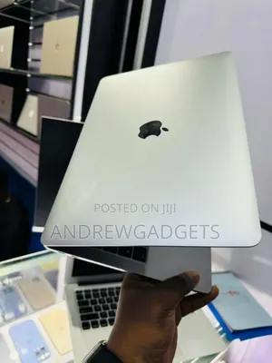 Laptop Apple MacBook Pro 2016 8GB Intel Core I5 SSD 256GB