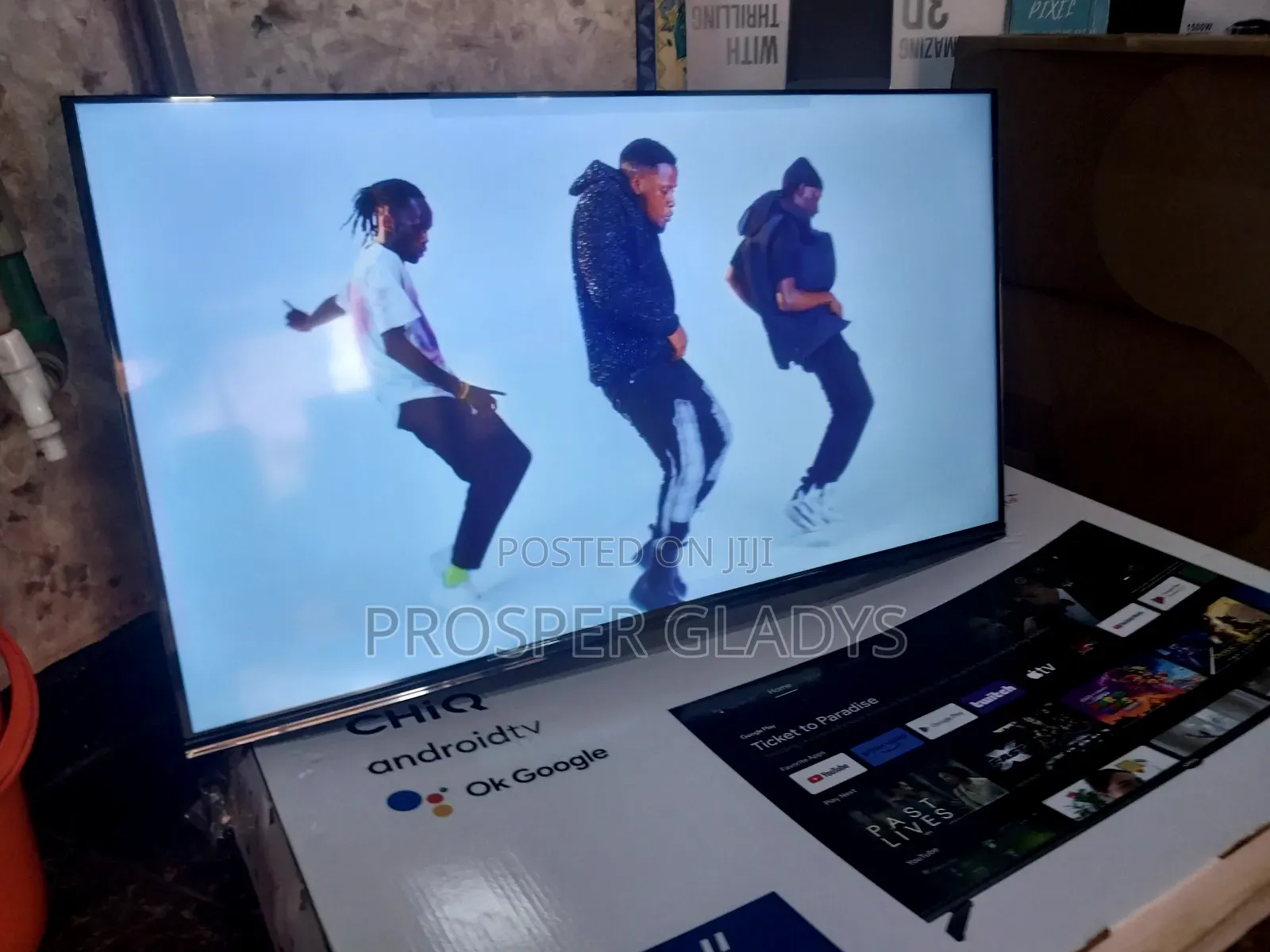 42 Inches Led Chiq Smart Digital Flat Screen