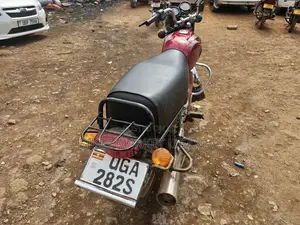 Bajaj Boxer 2024 Red
