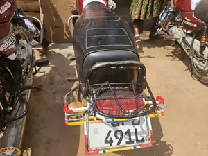 Bajaj Boxer 2023 Red