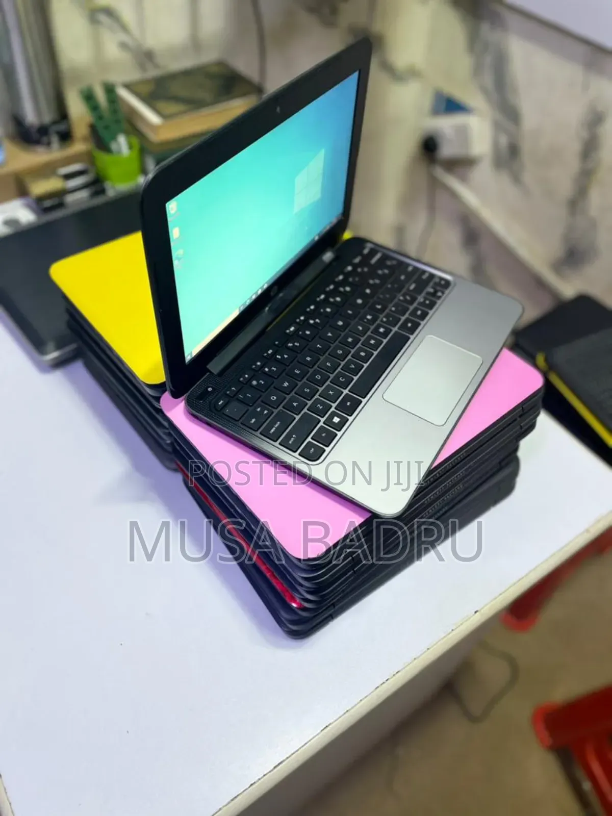 New Laptop HP Stream 11 Pro G4 EE 2GB Intel Celeron SSD 160GB