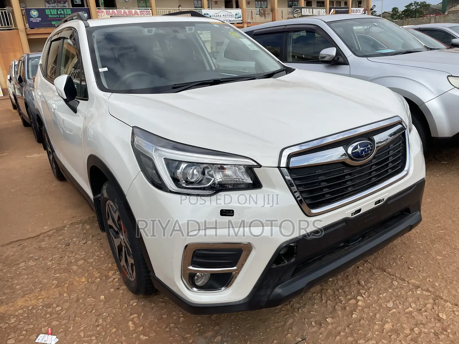 Subaru Forester Premium AWD 2019 White