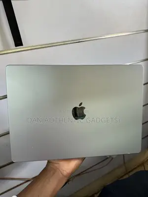Laptop Apple MacBook Pro 2021 M1 16GB Apple M1 Pro SSD 1T