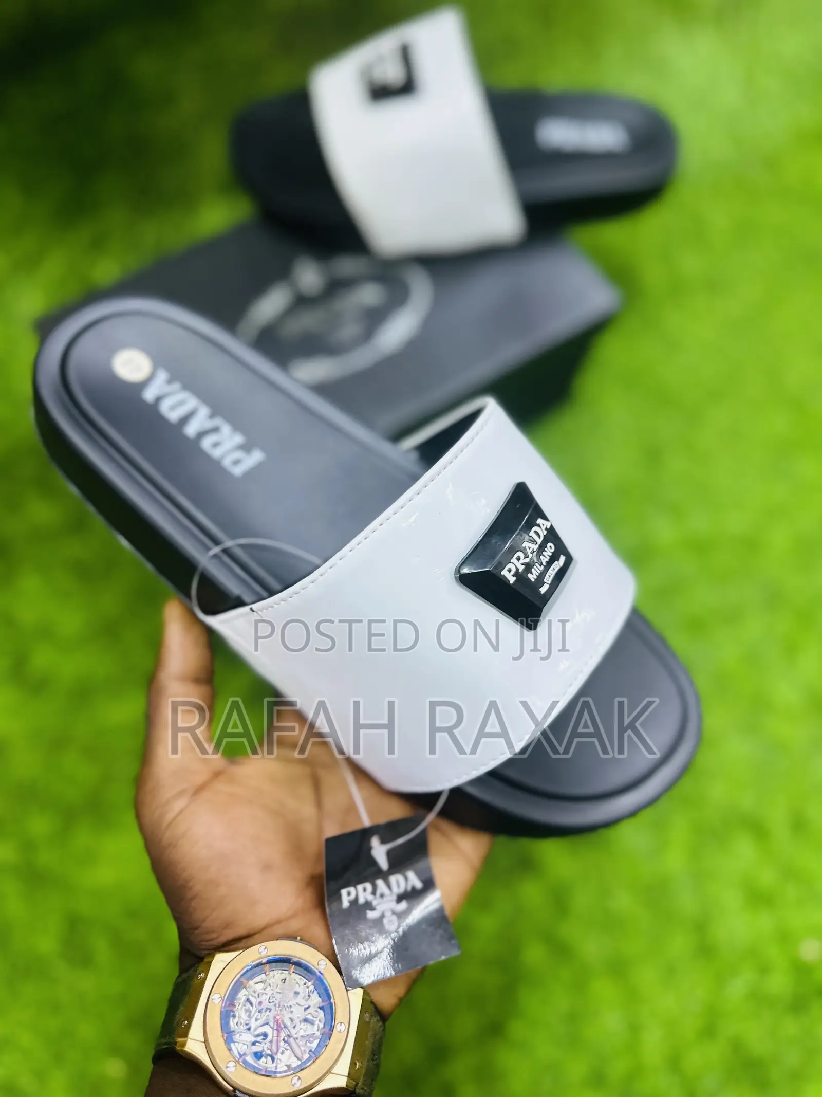 Original Classic Comfortable Luxury Prada Push in Sandals