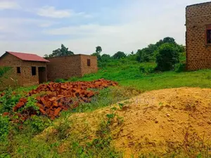 Plot 4 Sale 45x20ft Ugx Lukwanga Muyeje
