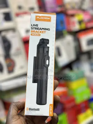 Plokama Live LED Tripod