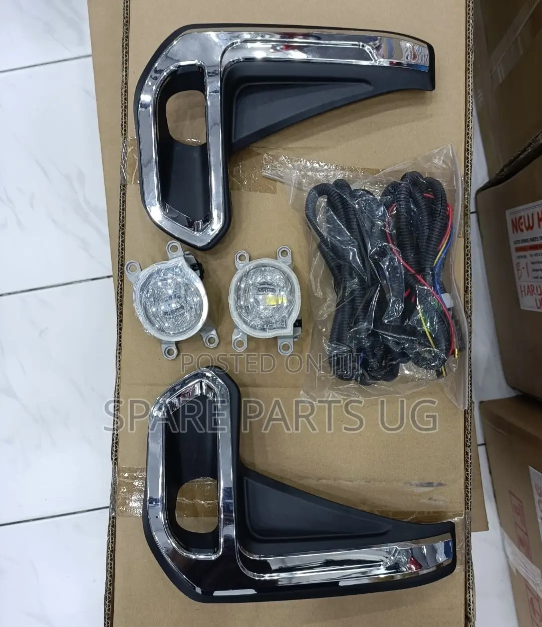 Hilux Revo 2020 - 2024 Chrome Foglamp Kit