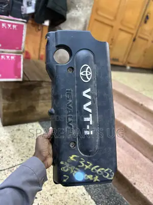 VVT-I Engine Cover
