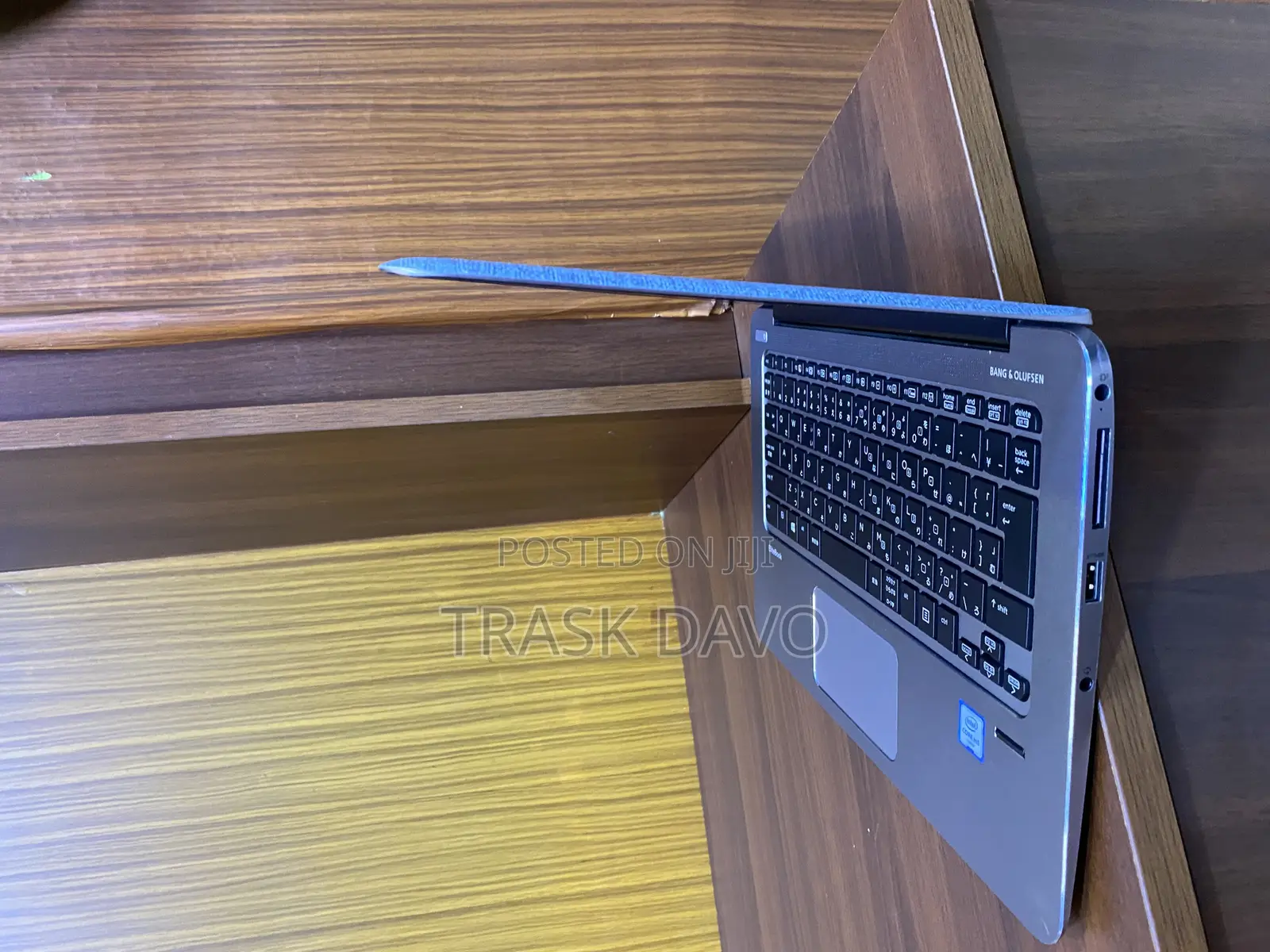Laptop HP EliteBook 1030 G1 8GB Intel Core Ultra 5 SSD 256GB